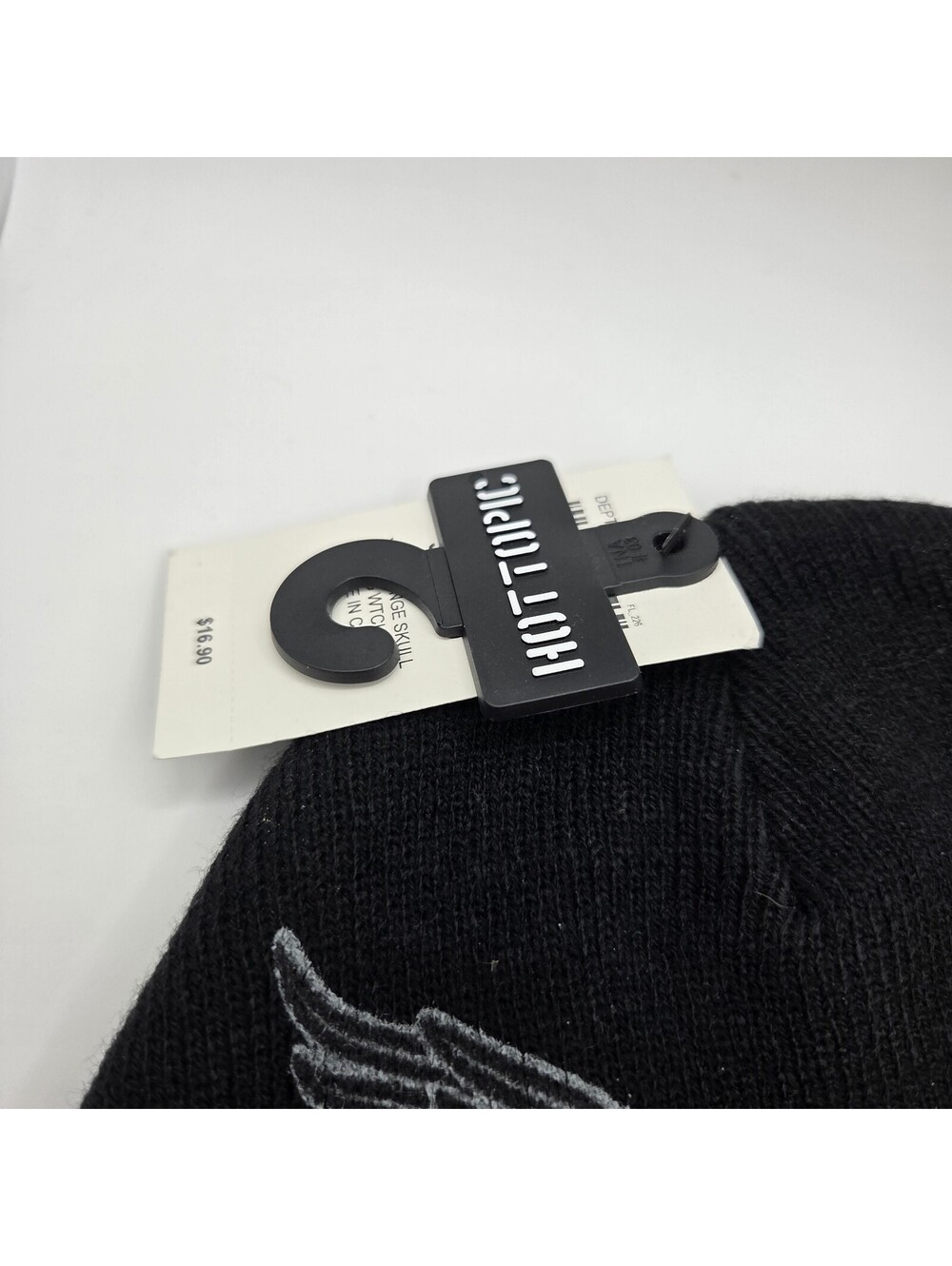 Hot Topic Beanie Y2K Grunge Skull Wings Cross Black Punk NWT - Picture 3 of 4